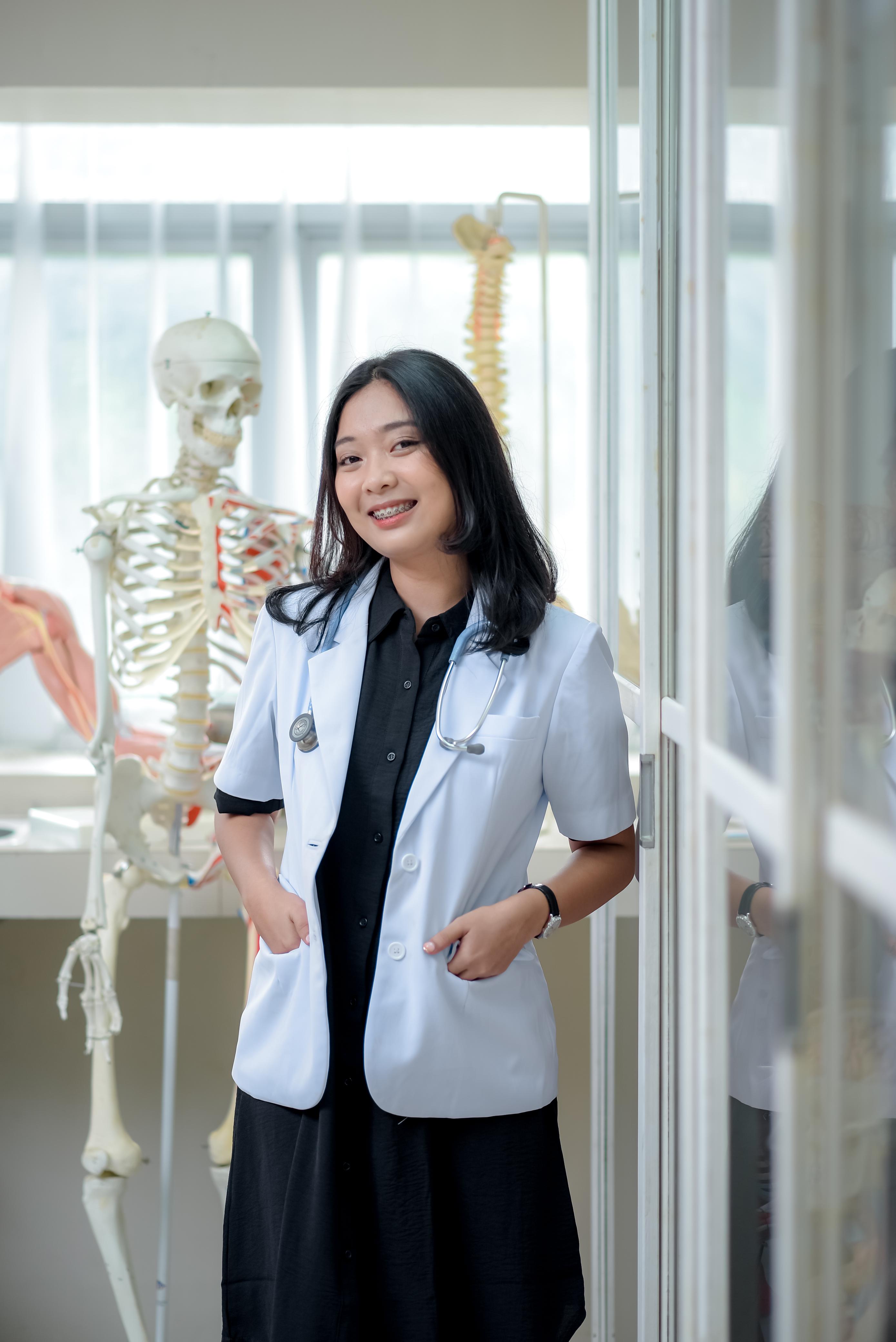 dr. Yohana BR Siagian
